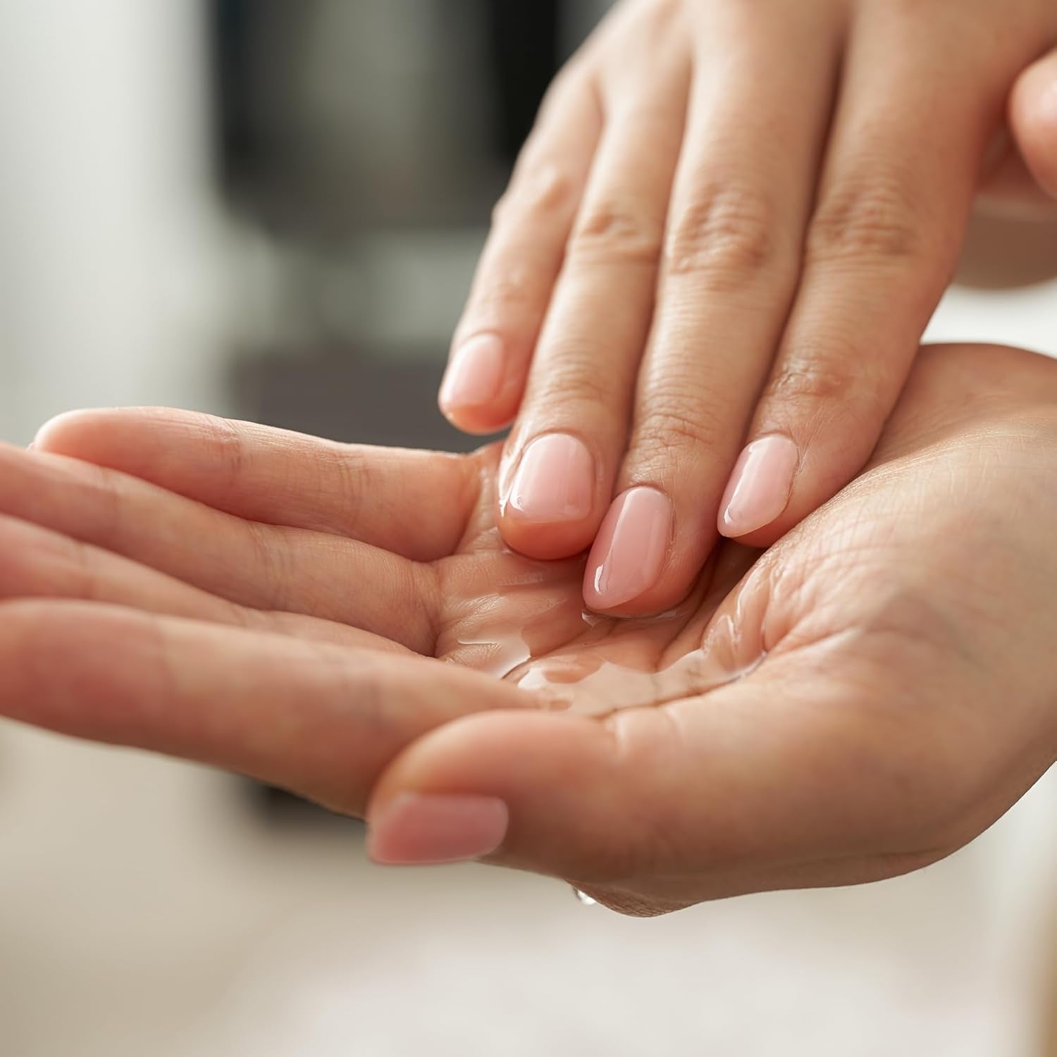 Belli Pregnancy Stretch Mark Belly Oil: 3.8 Ounces of Essential Maternity Skin Care with Vitamin E for Healthy Skin, Scar Protection, and OB-GYN, Dermatologist Recommended